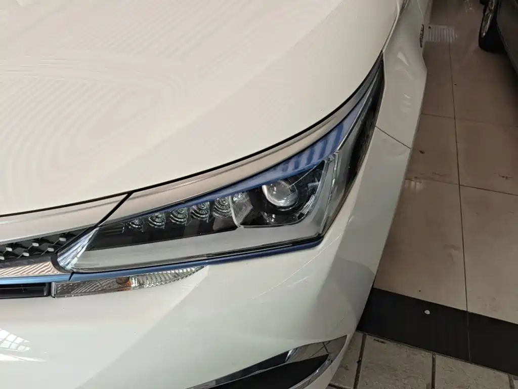 Toyota Corolla Twin Engine E+ 2020 2019 1.8L E-CVT Pioneer Edition