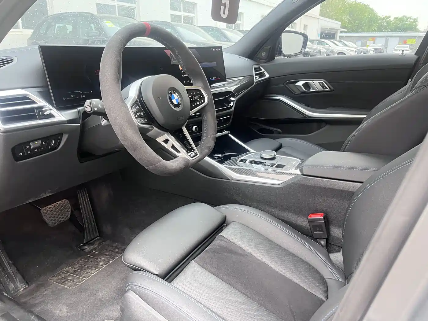 BMW 3 Series 2025 330Li 50th Anniversary Limited Edition фото 7