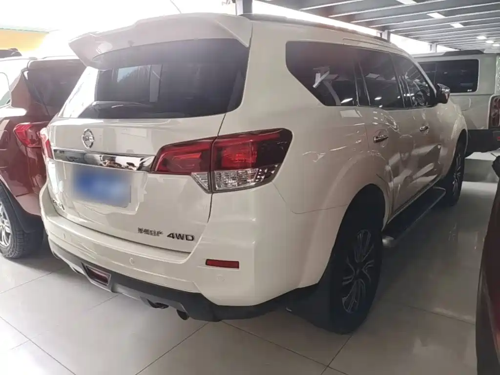 Nissan Terra 2019 2018 2.5L Automatic AWD Flagship