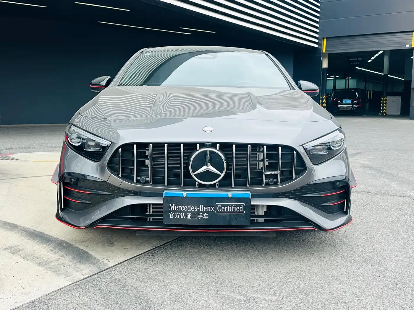 Mercedes-Benz A-Class AMG 2025 AMG A 35 L 4MATIC фото 2