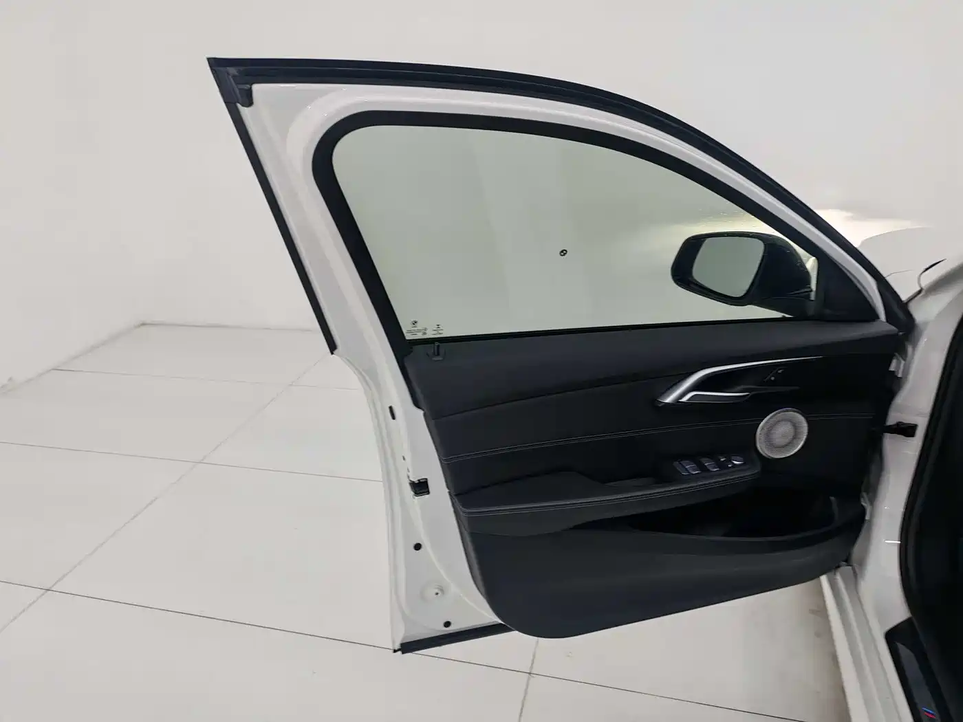 BMW 1 Series 2021 125i M Sport Black Night Edition фото 13