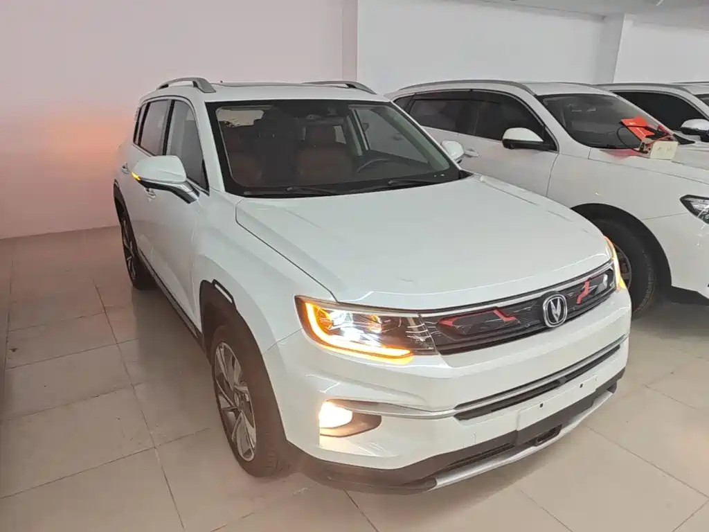 Changan CS35 PLUS 2019 2019 1.4T DCT Smart Blue Whale Edition