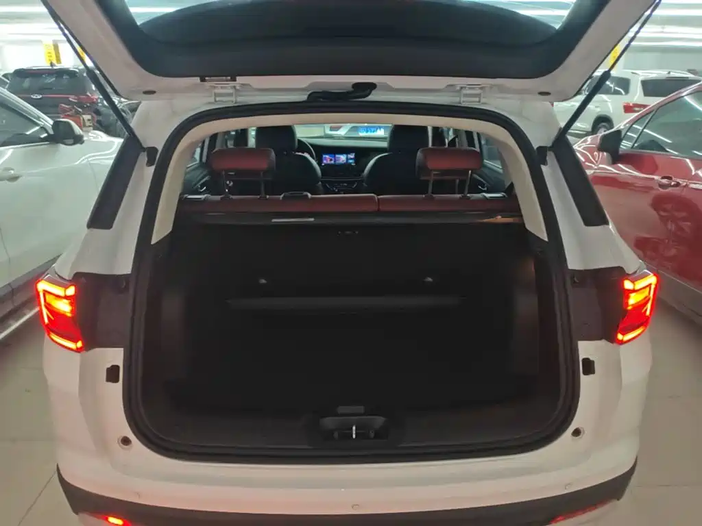 Changan CS35 PLUS 2019 2019 1.4T DCT Smart Blue Whale Edition