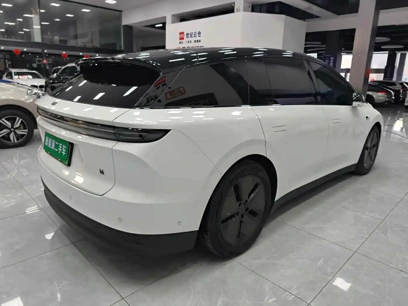 Li Auto i6 2026 2025 2WD Base Model