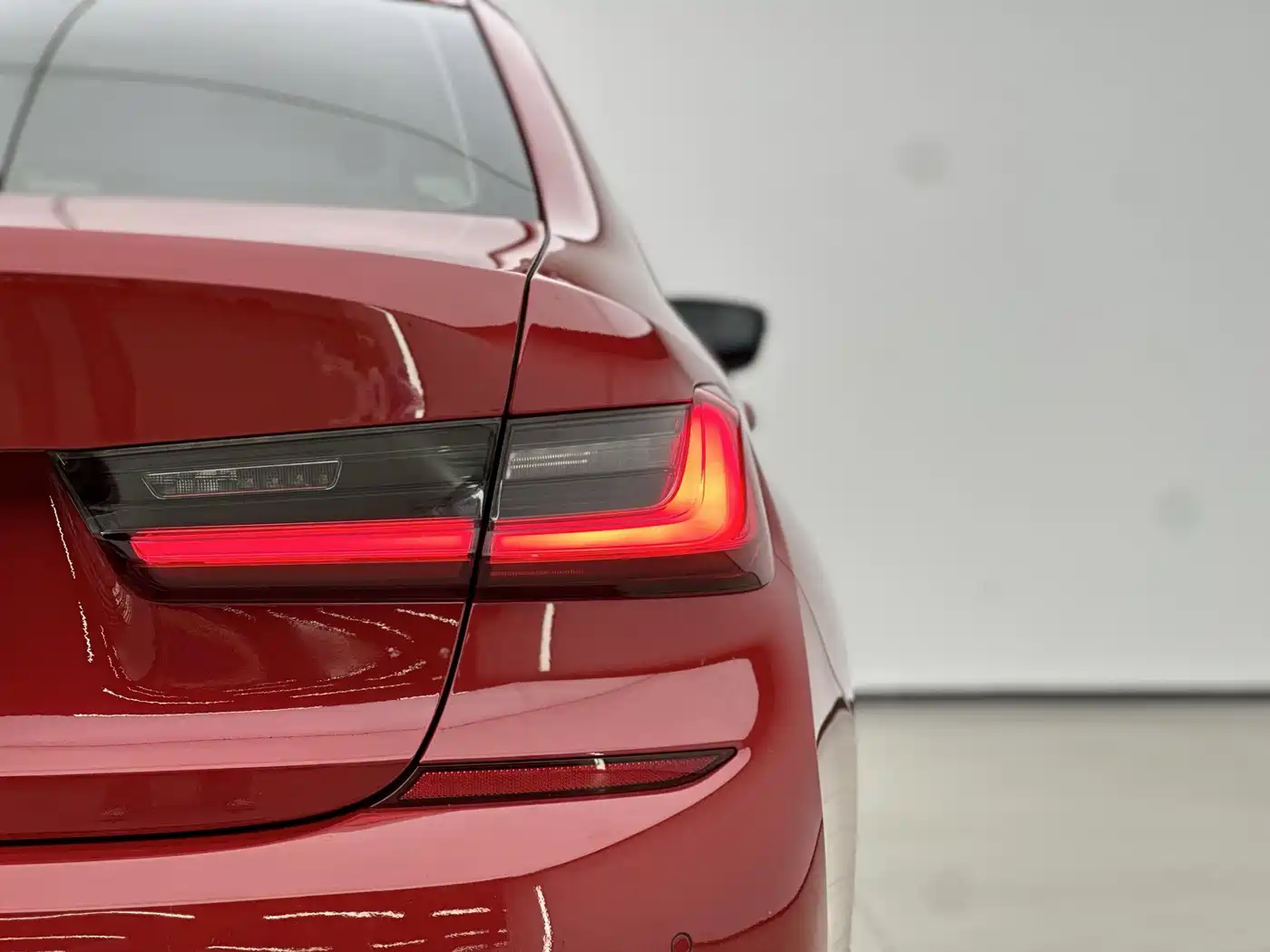 BMW 3 Series 2020 325Li M Sport Black Night Package фото 16