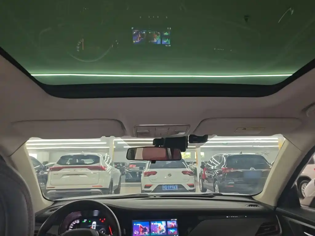 Changan CS35 PLUS 2019 2019 1.4T DCT Smart Blue Whale Edition