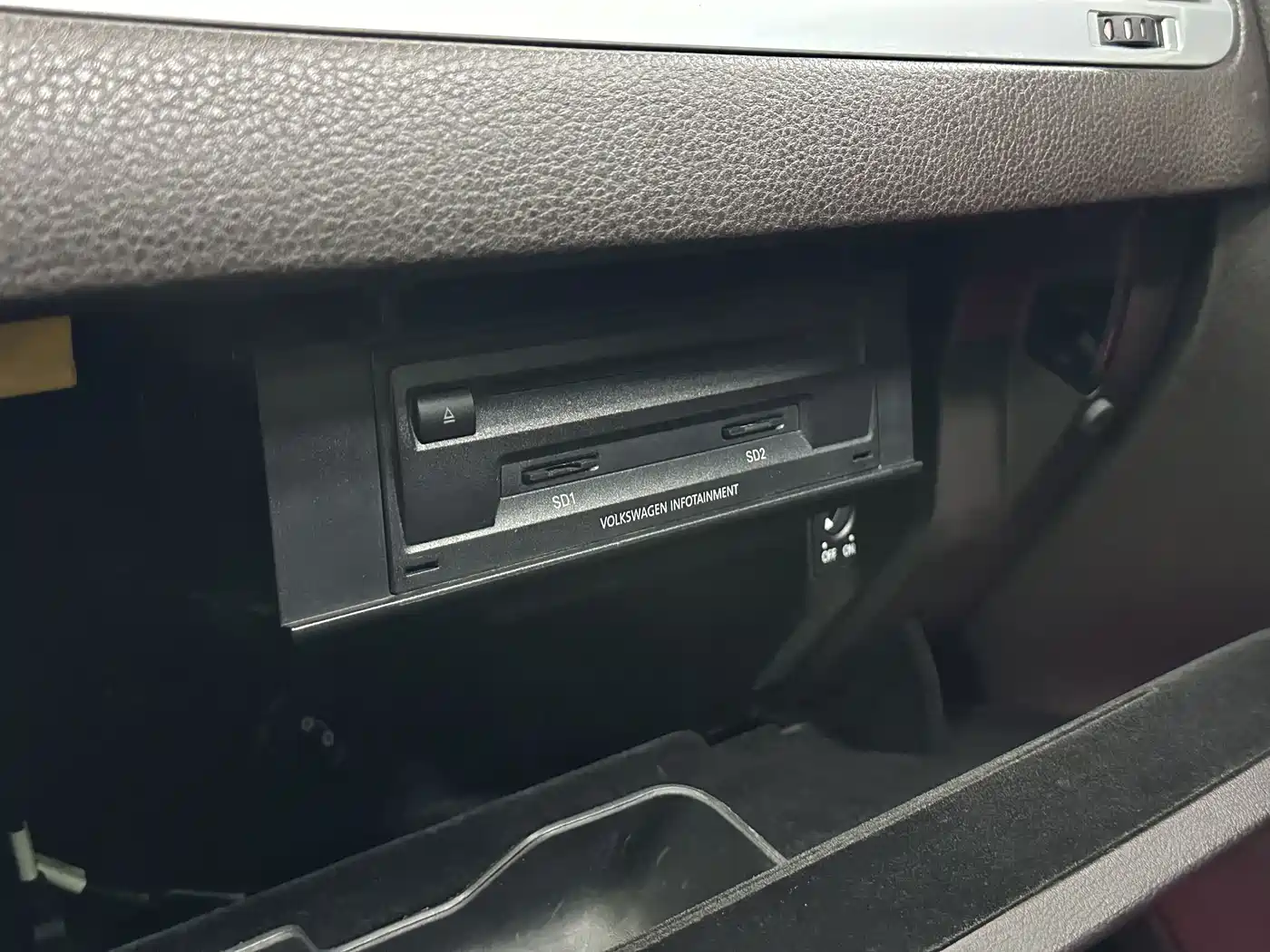 Volkswagen Touareg 2011 3.0TSI Comfort фото 33