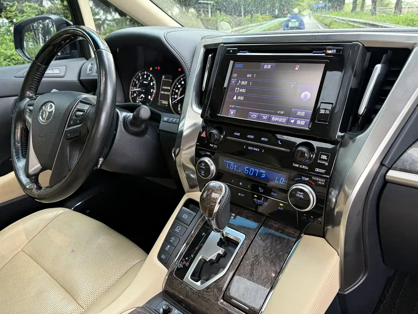 Toyota Alphard 2018 Facelift 3.5L Premium Edition фото 12