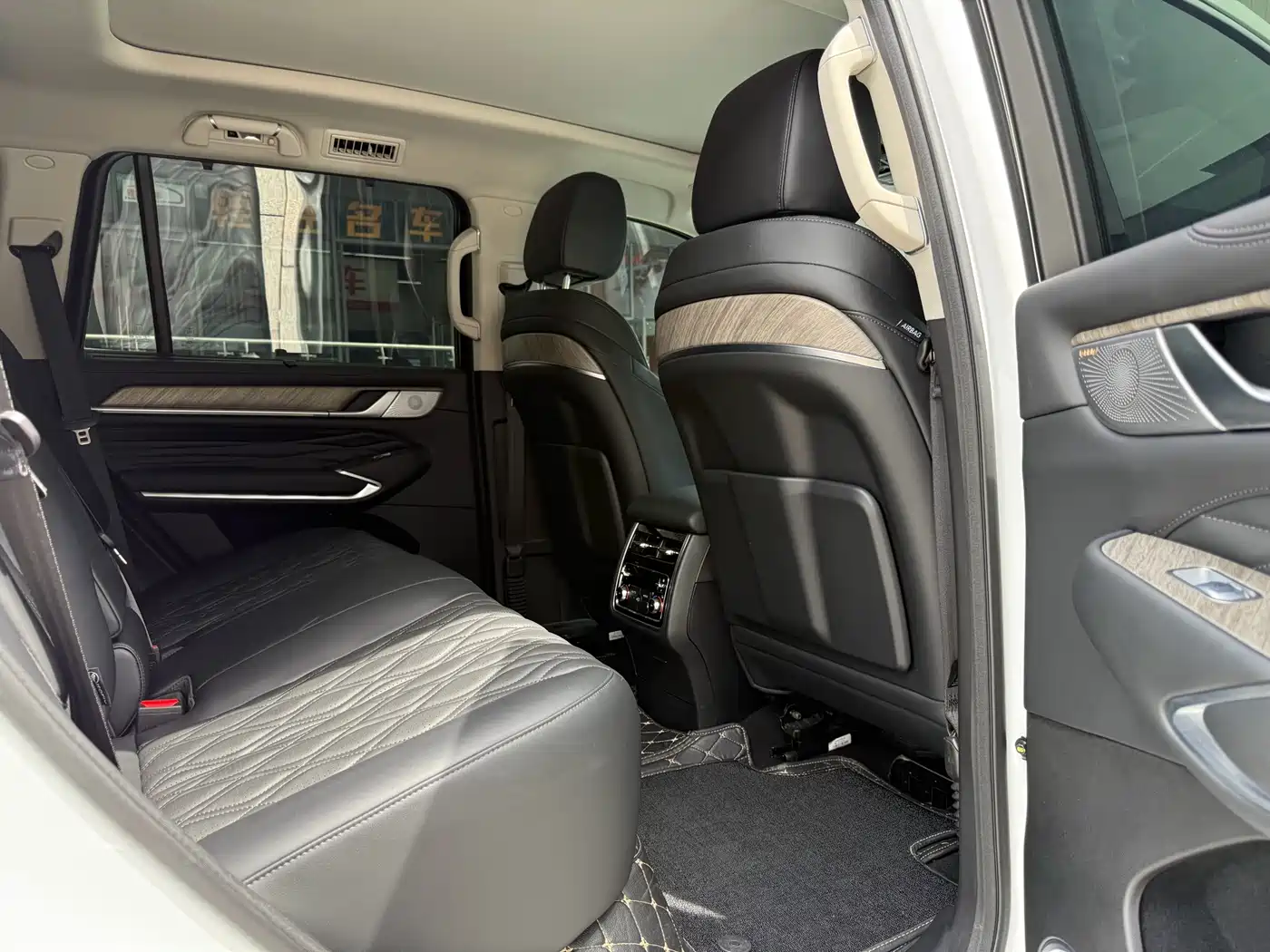 Tank 500 2022 3.0T Sport Edition Zaojing 5-Seater фото 9