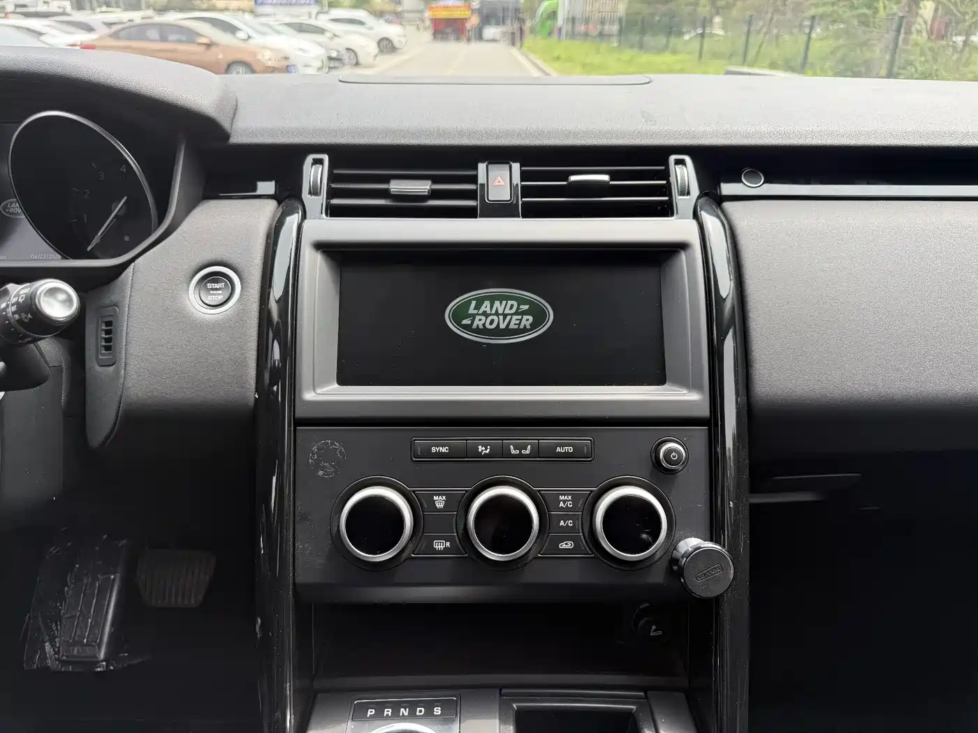 Land Rover Discovery 2019 3.0 SC V6 SE фото 13