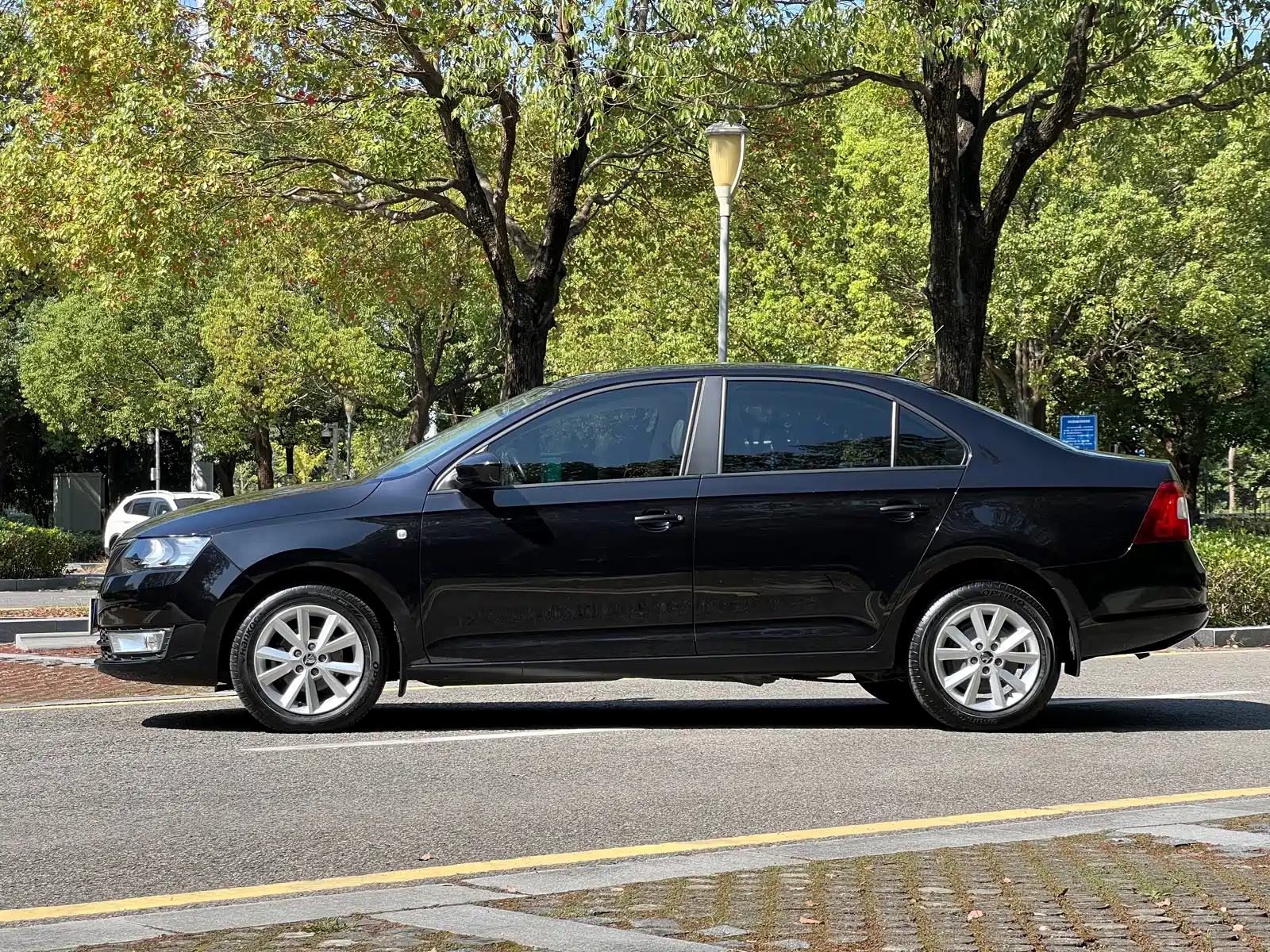 صورة 22 - Škoda Rapid
