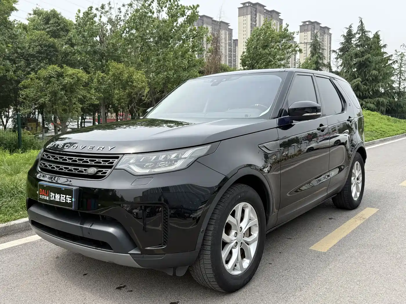 Land Rover Discovery 2019 3.0 SC V6 SE