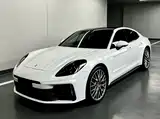 Photo 1 - Porsche Panamera