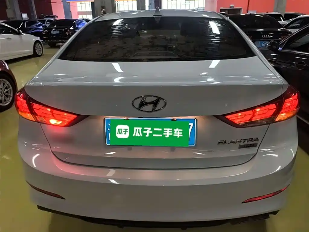Hyundai Elantra 2020 1.4T DCT Dynamic·Vitality фото 6
