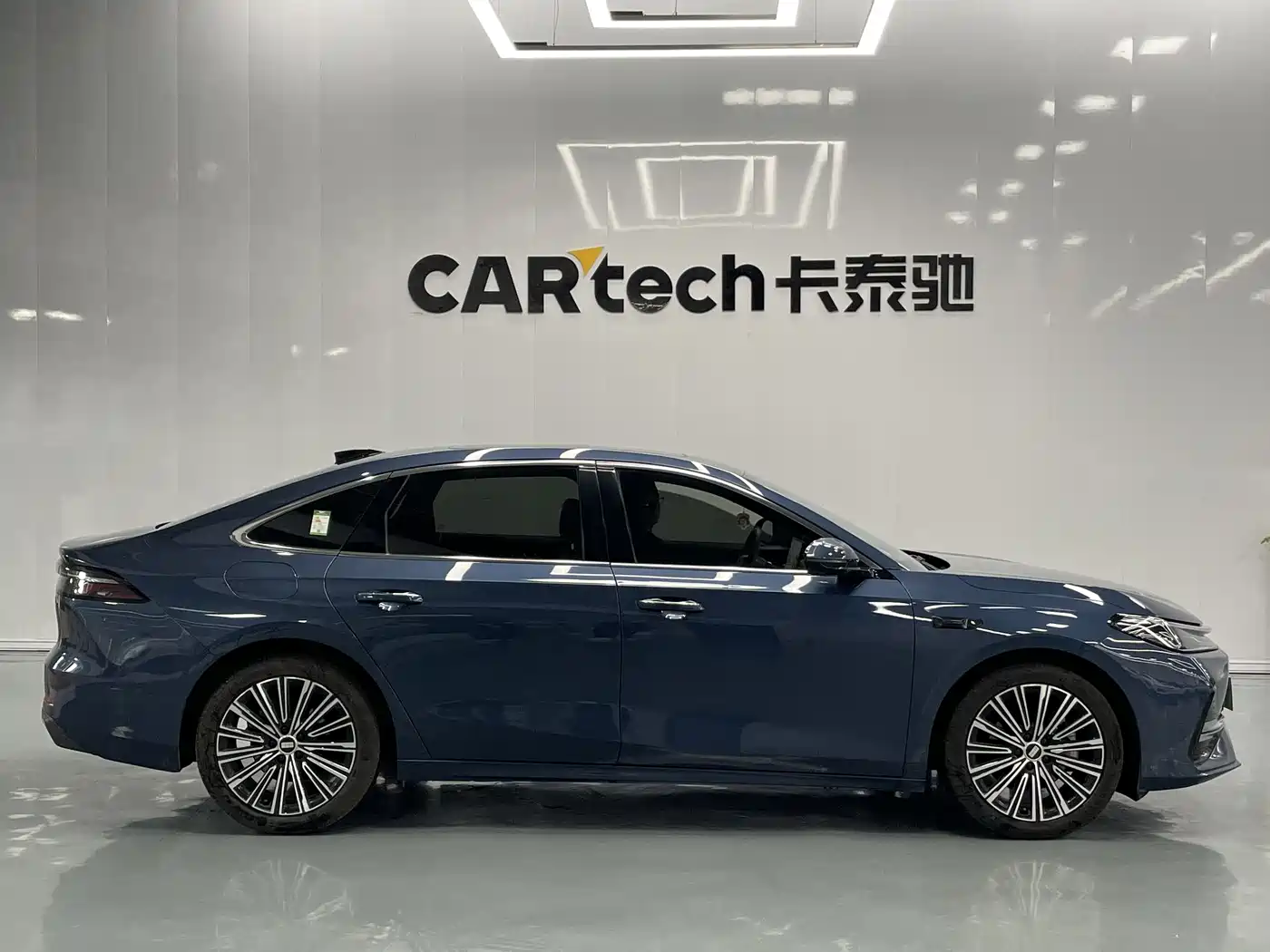 Geely Galaxy Galaxy A7 2025 EM-i фото 4