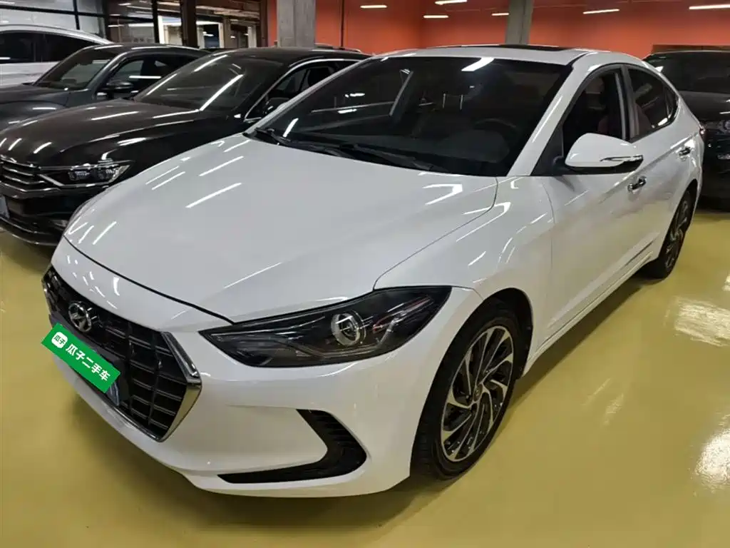 Hyundai Elantra 2020 1.4T DCT Dynamic·Vitality фото 2