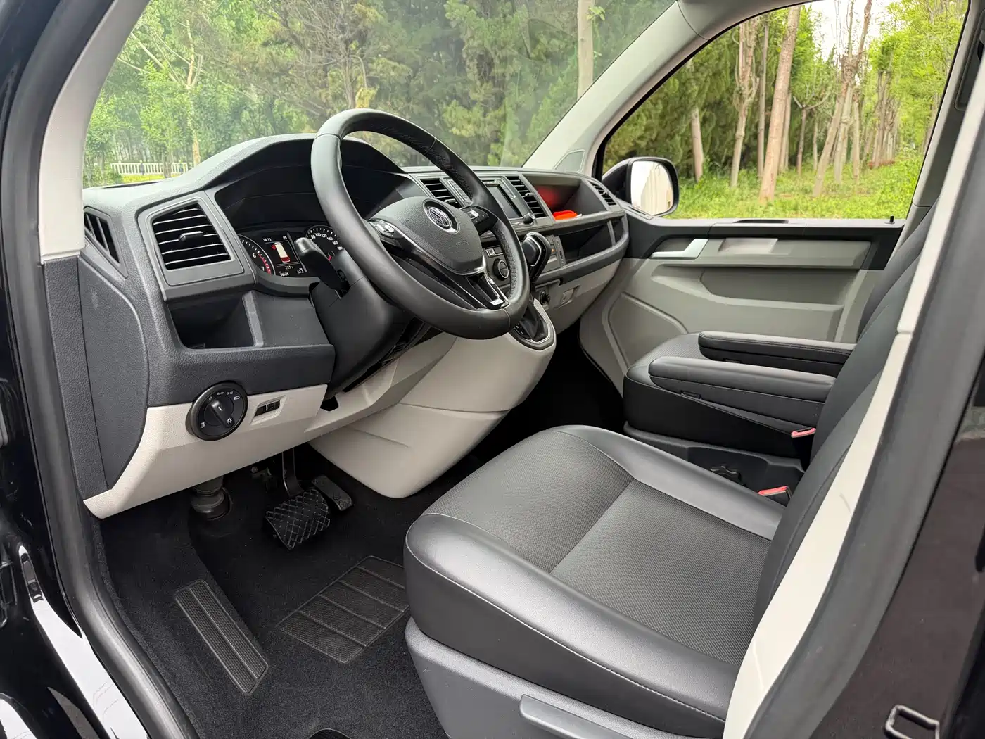 Volkswagen Caravelle 2019 2.0TSI 4WD Comfort 7-seater фото 14