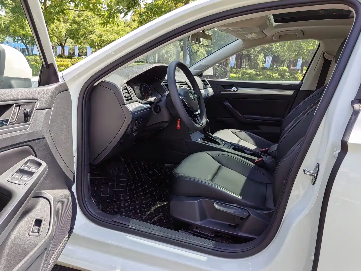 Volkswagen Lamando 2019 230TSI DSG Fashion Edition China VI фото 11