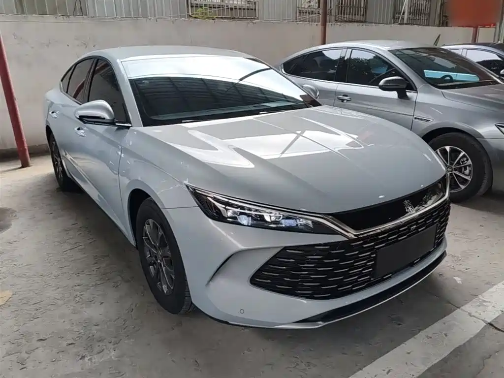 BYD Qin L 2026 DM-i 128KM Progressive фото 4