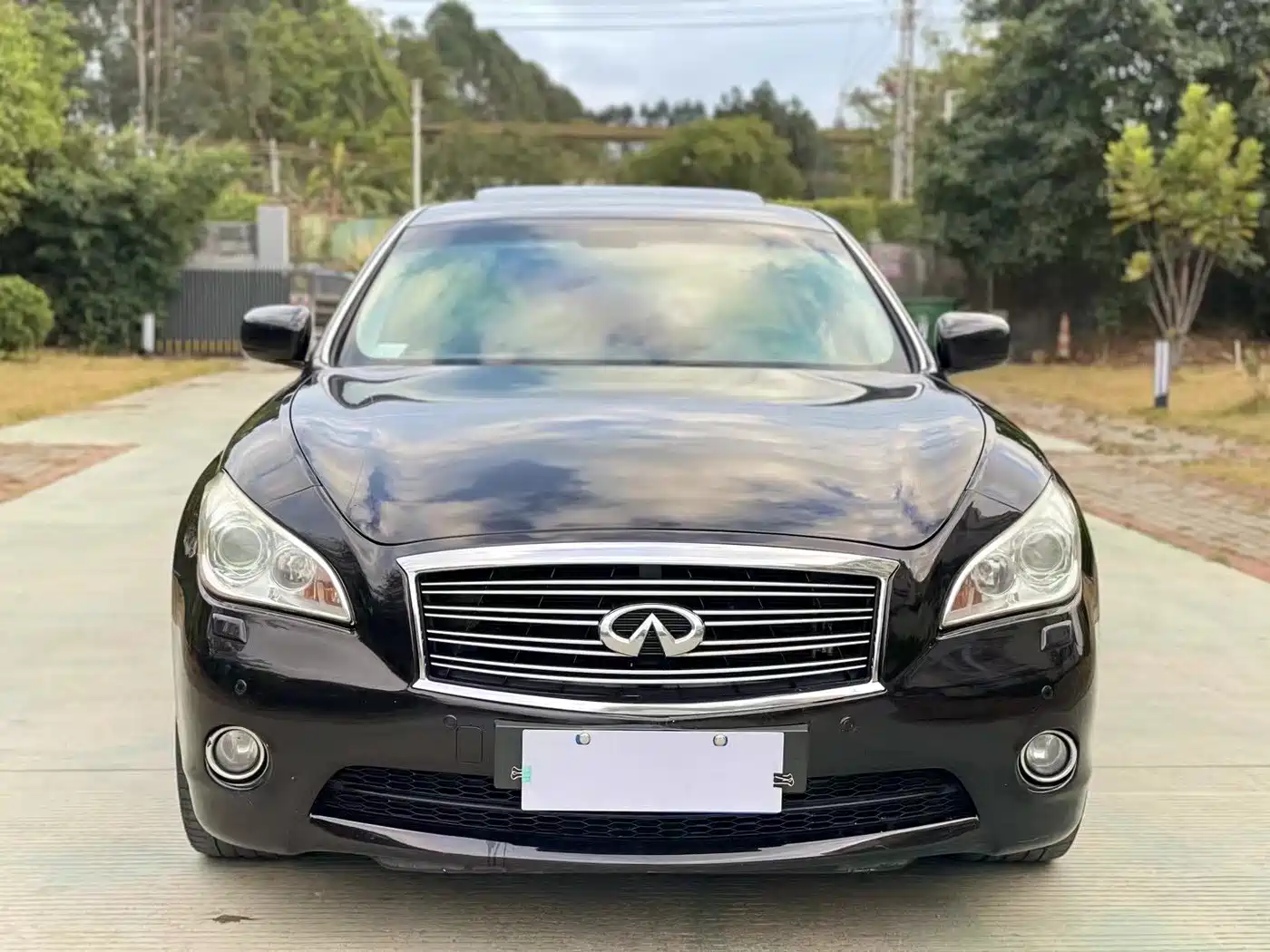 Infiniti M Series 2012 M25L Comfort Edition фото 2