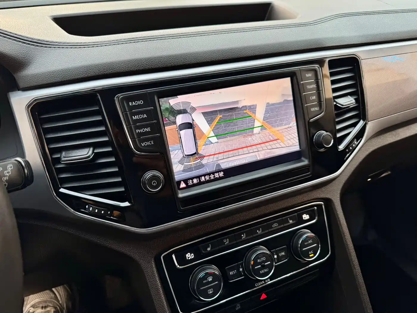 Volkswagen Teramont 2017 330TSI 2WD Luxury фото 12