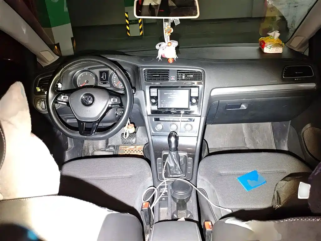 Volkswagen Golf 2018 1.6L Automatic Comfort фото 13