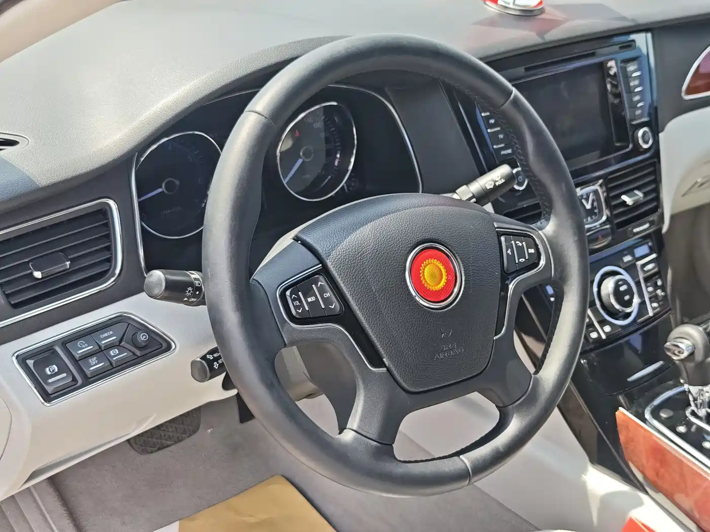 Hongqi H7 2015 2.0T Luxury фото 16