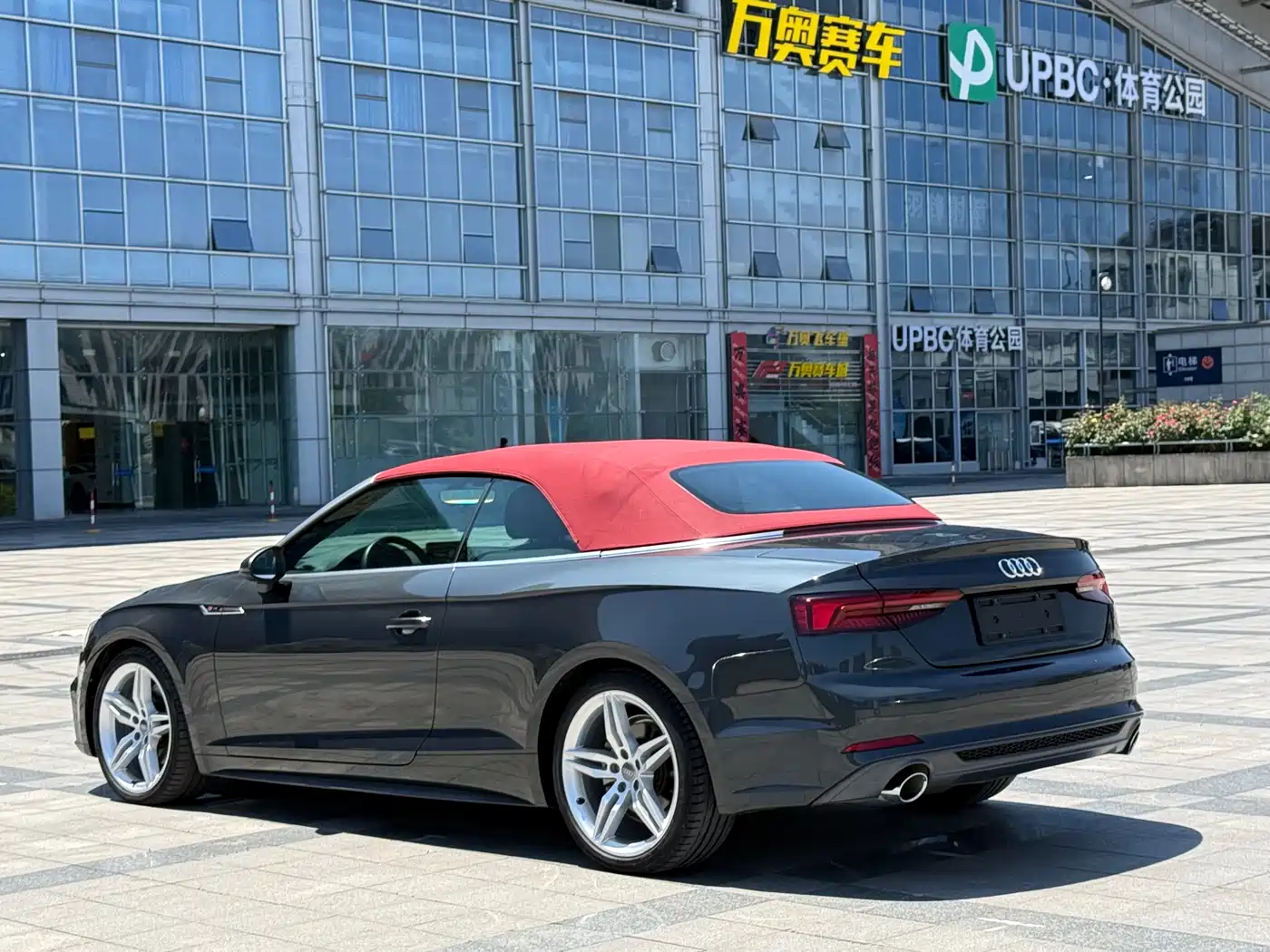 Audi A5 (Import) 2019 Cabriolet 40 TFSI Fashion (China V) фото 3