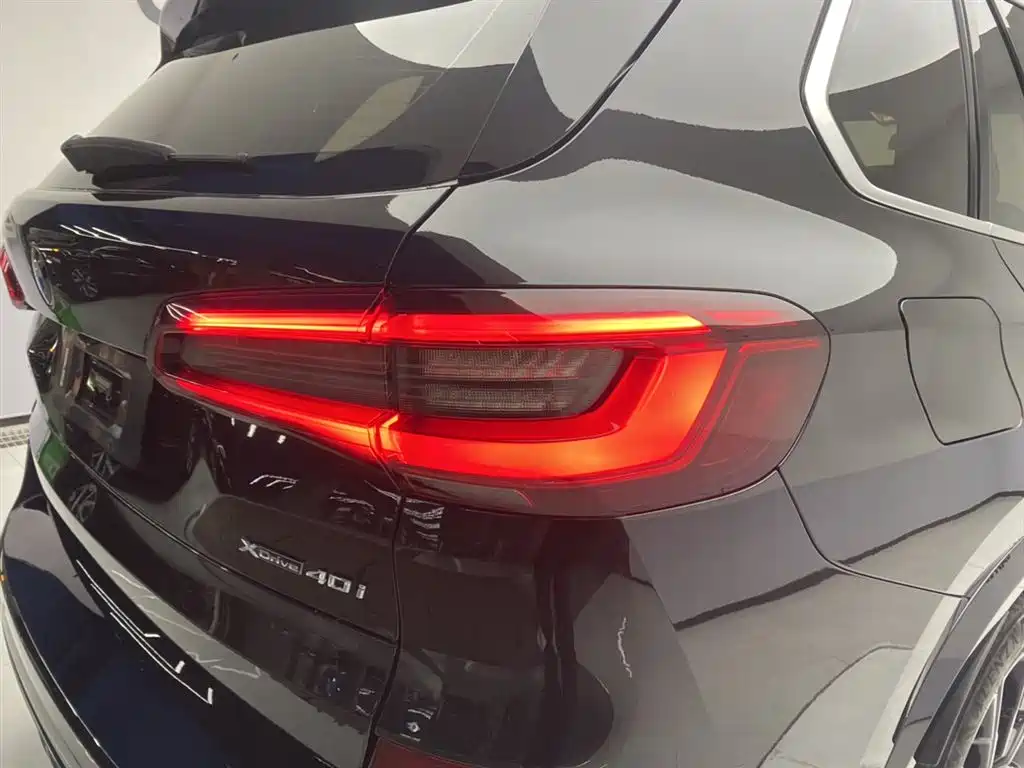 BMW X5 (Import) 2019 xDrive40i M Sport Package фото 10
