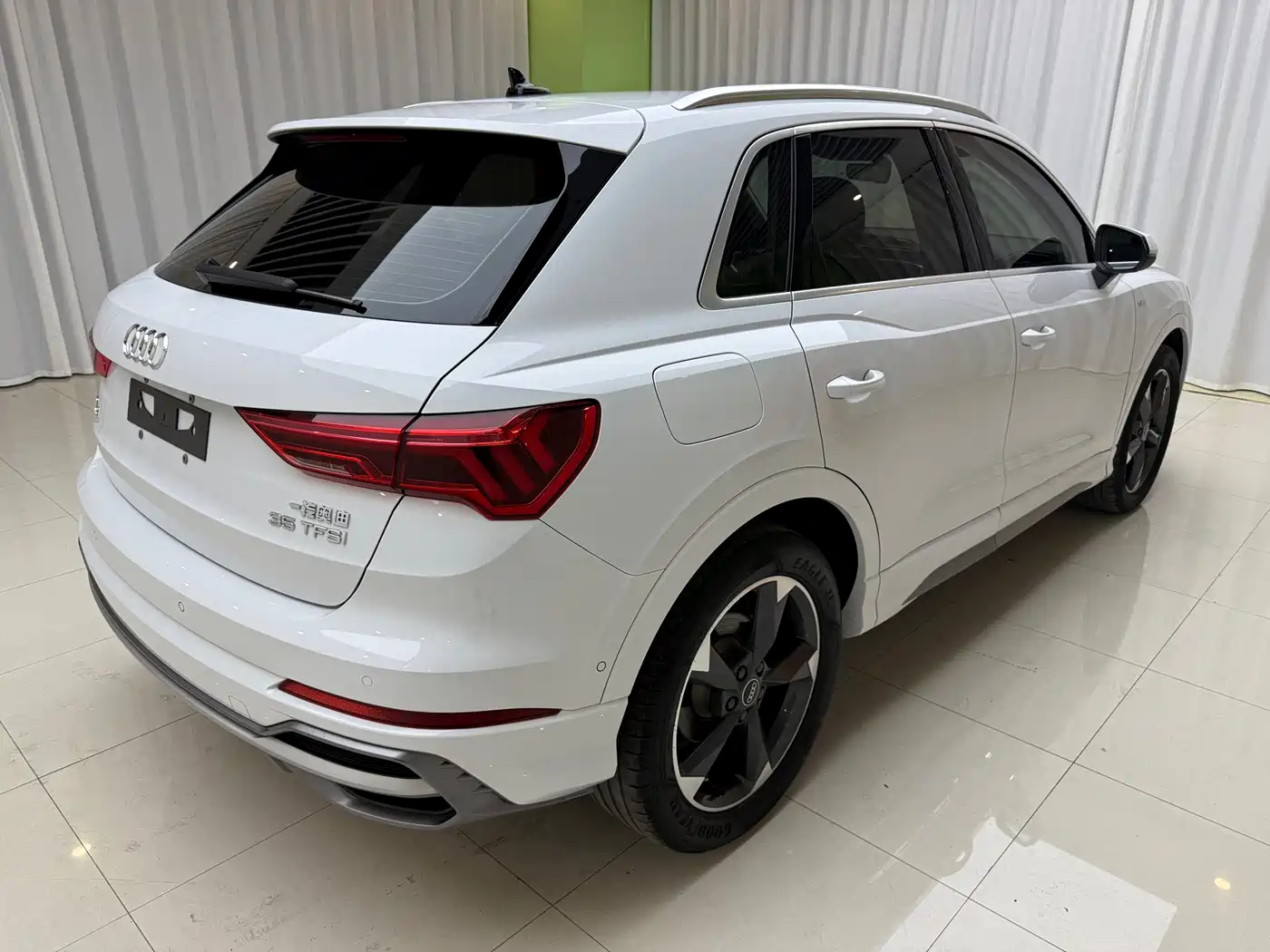 Audi Q3 2022 35 TFSI Fashion Dynamic фото 4