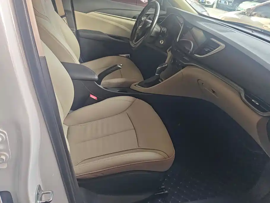 Фото 8 - Buick Excelle