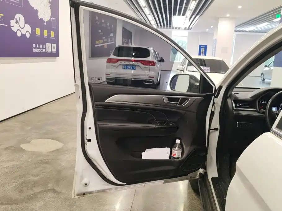Photo 7 - Haval M6