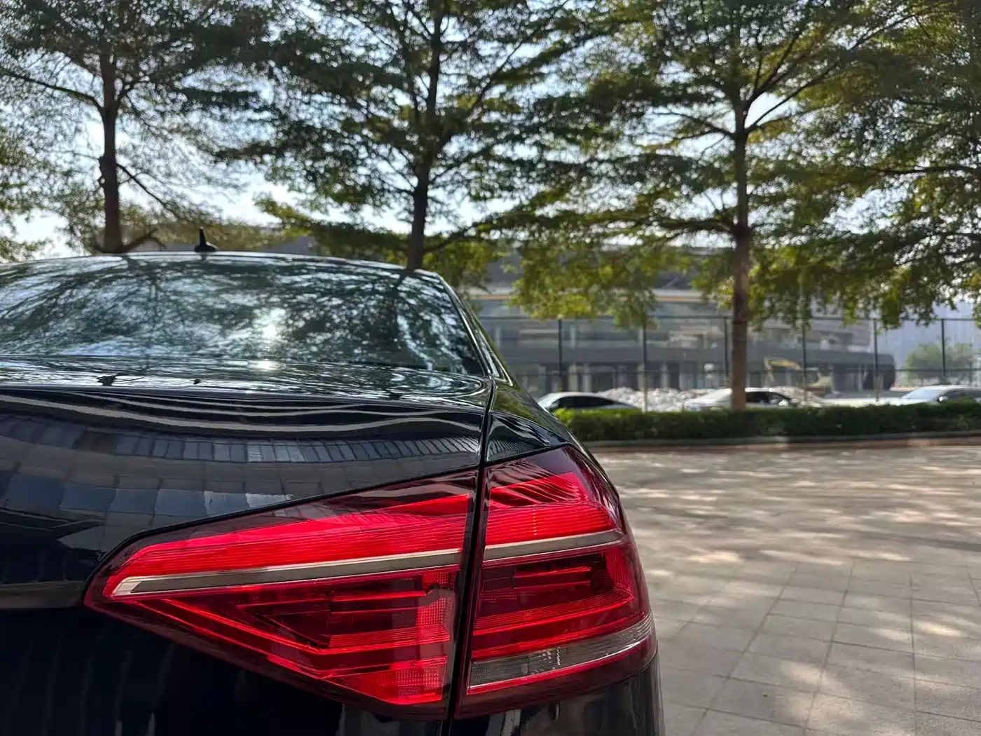 Volkswagen Passat 2016 330TSI DSG Honor Edition фото 14