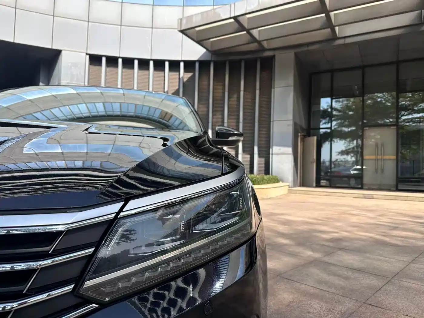 Volkswagen Passat 2016 330TSI DSG Honor Edition фото 4