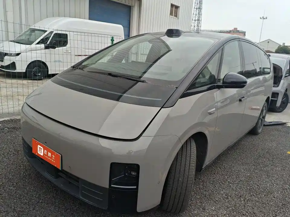 Li Auto MEGA 2024 2024 Ultra