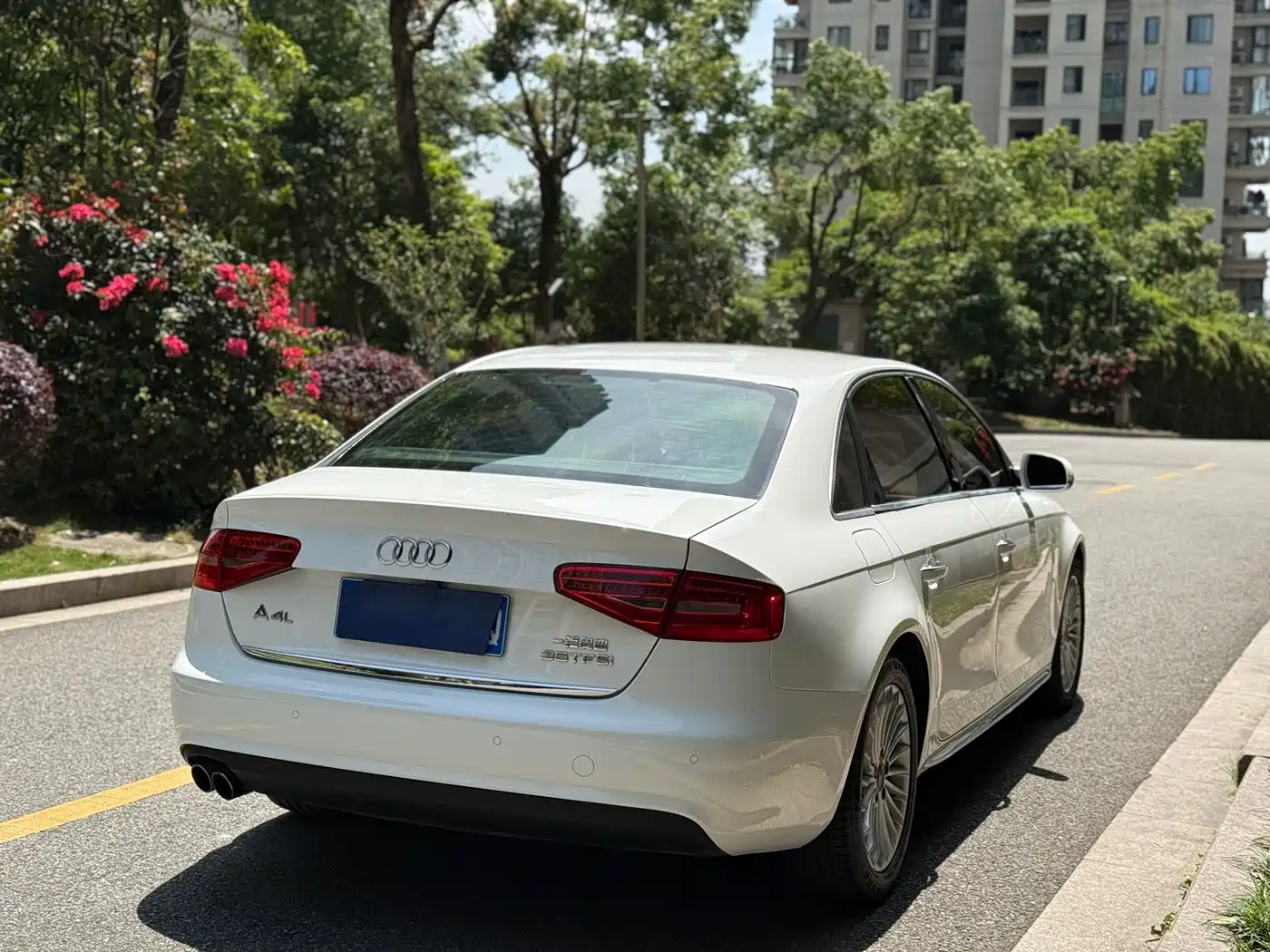 Audi A4L 2016 35 TFSI Collector's Edition Automatic Standard фото 16