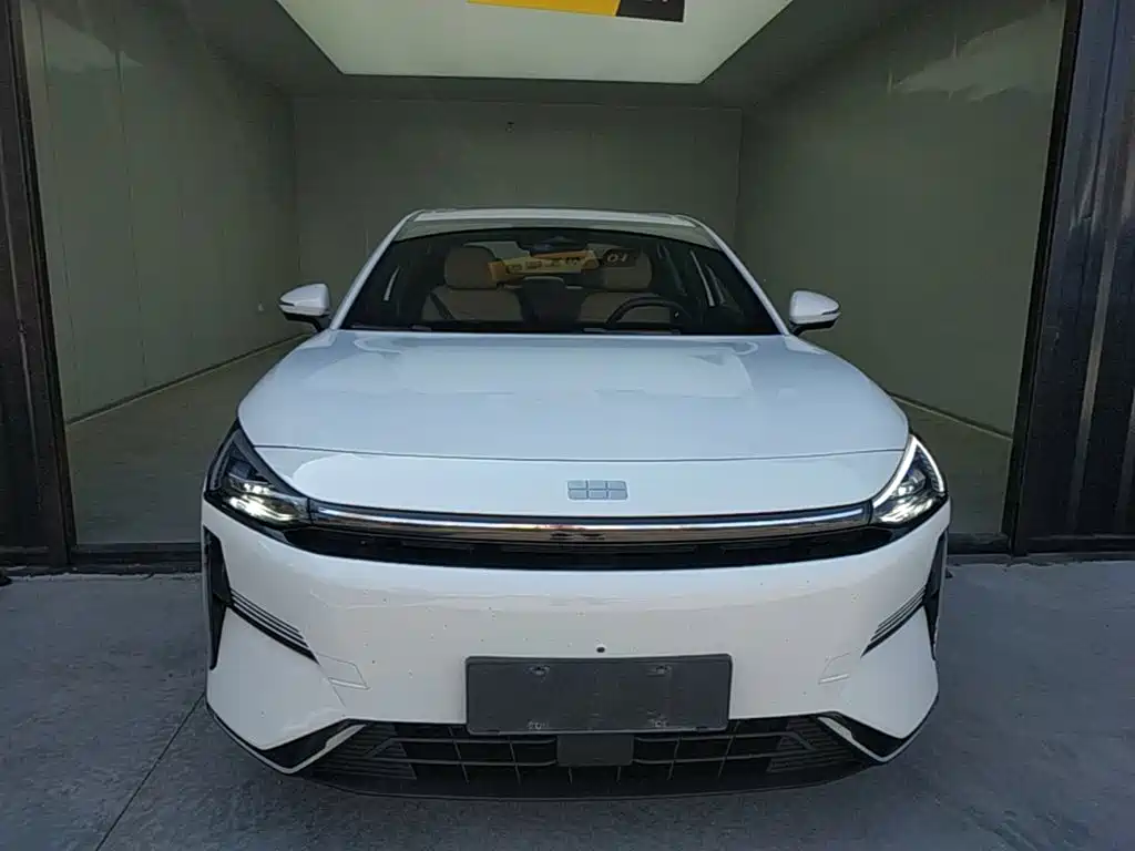 Geely Galaxy Galaxy L6 2025 2024 125km PLUS Soaring Dragon Edition