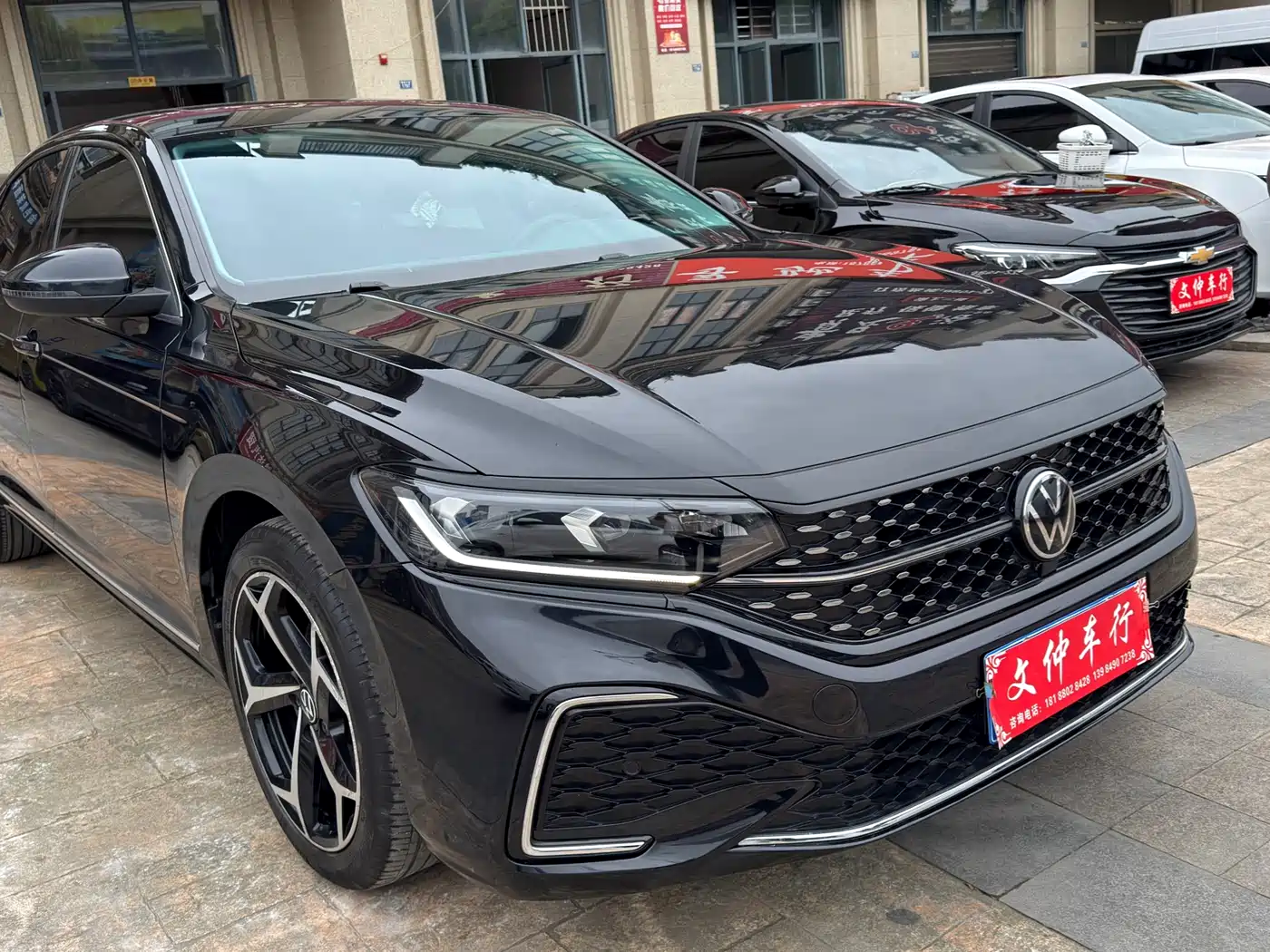 Volkswagen Passat 2023 330TSI Starlight Elite Edition фото 3