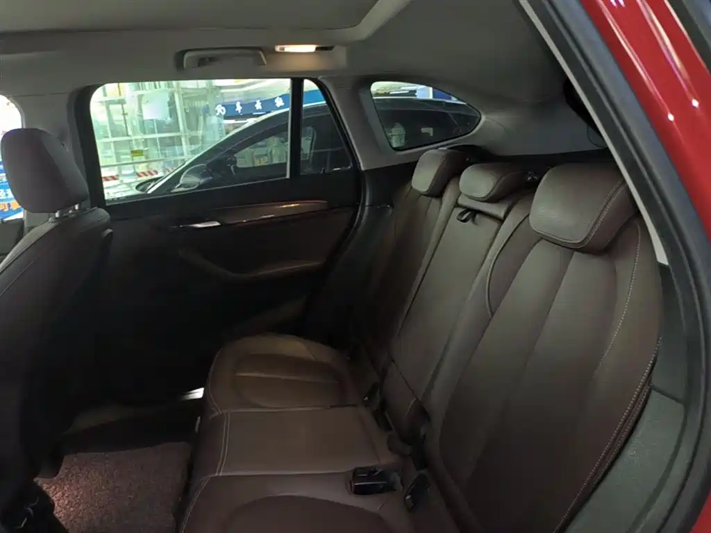 BMW X1 2018 xDrive20Li Premium Model фото 13