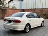 Photo 5 - Volkswagen Lavida