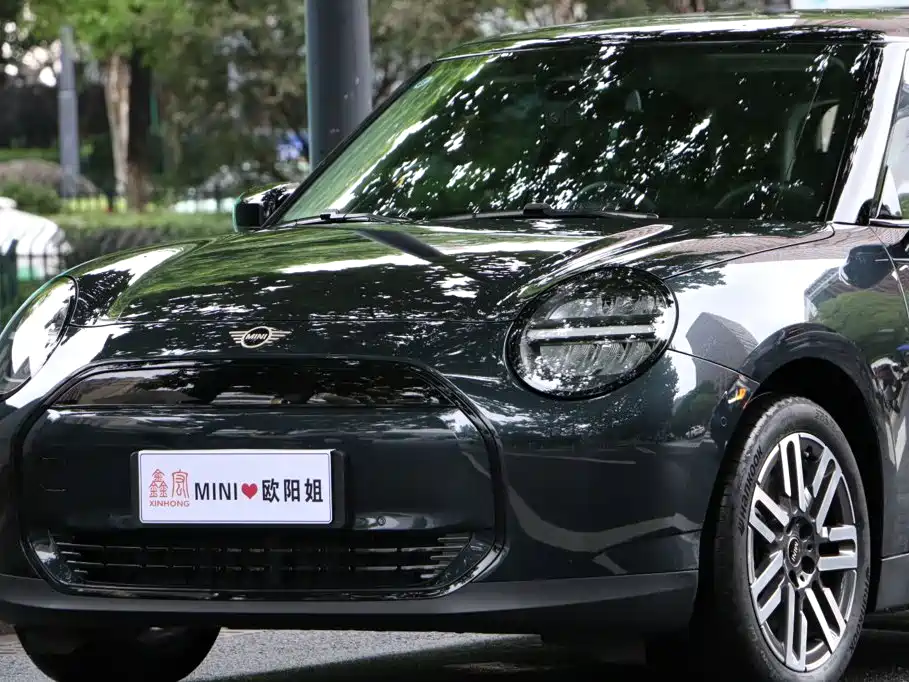 MINI Electric MINI COOPER 2025 2024 456km COOPER E Classic