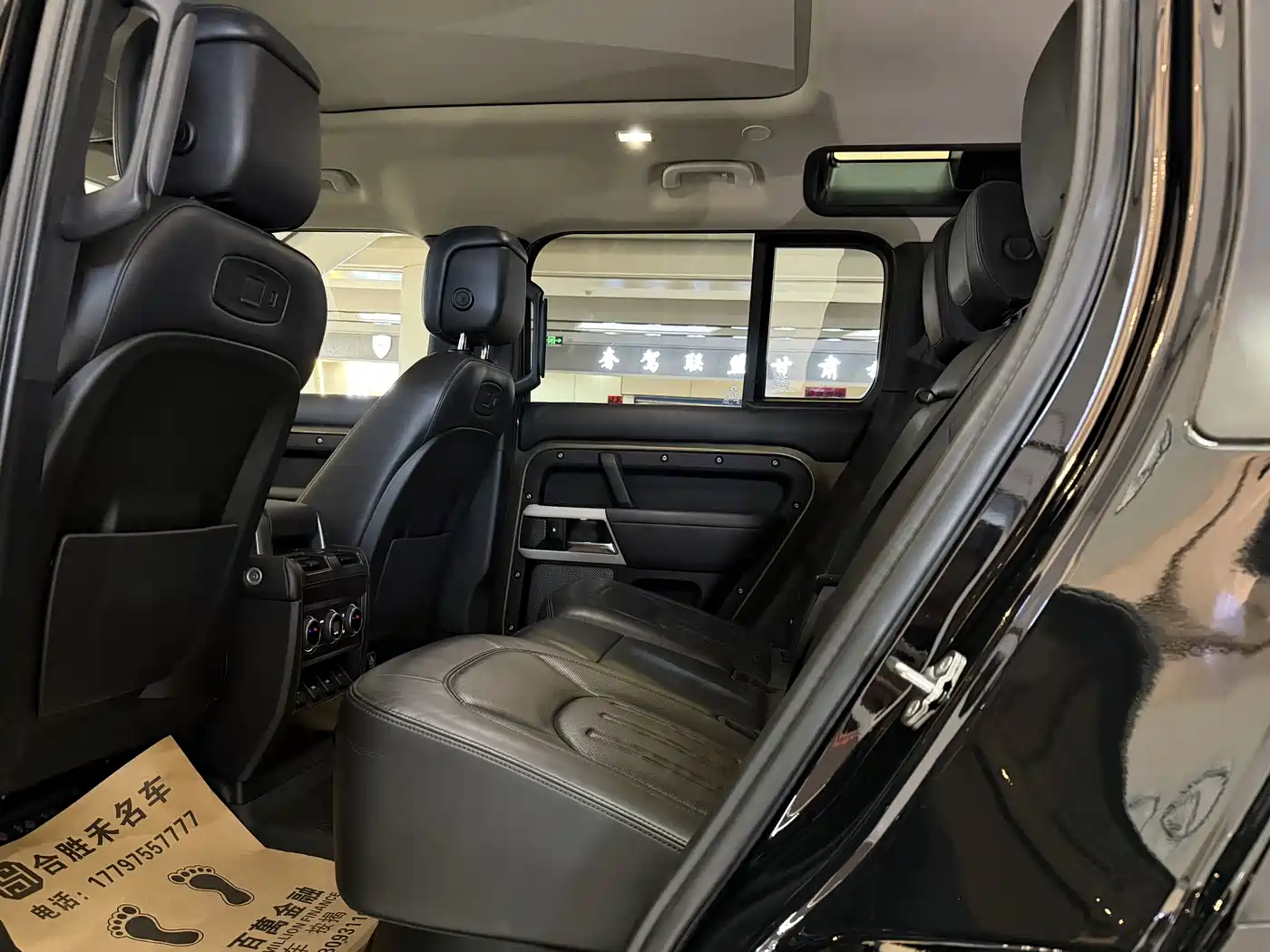 Land Rover Defender 2021 110 P400 X-DYNAMIC HSE фото 7