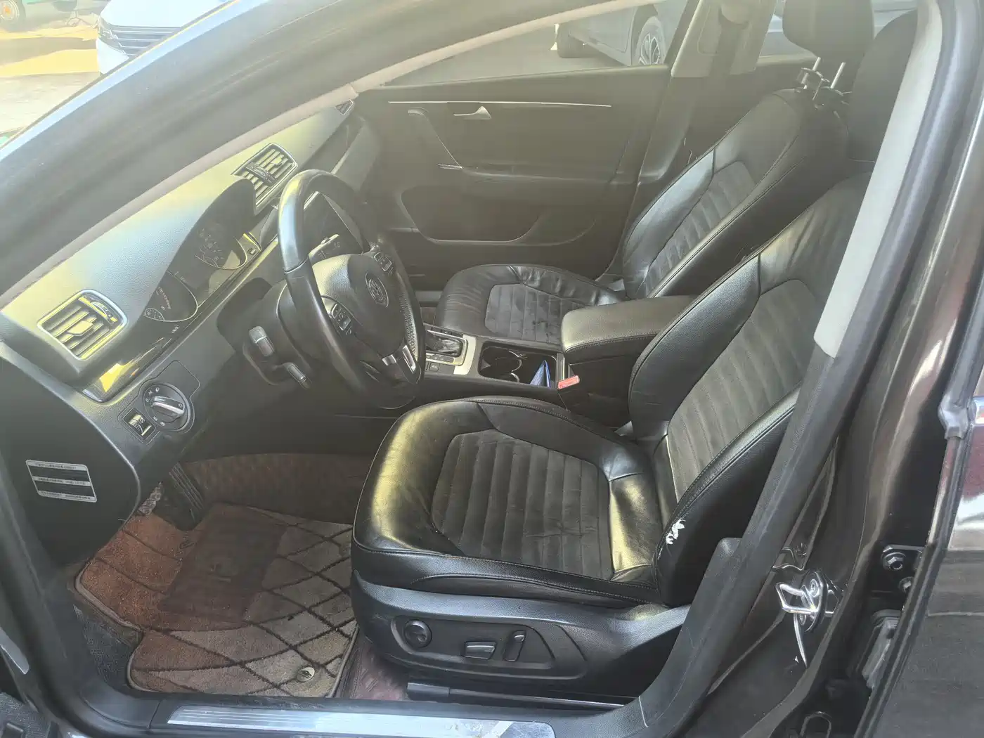 Volkswagen Magotan 2015 1.8TSI Luxury фото 16