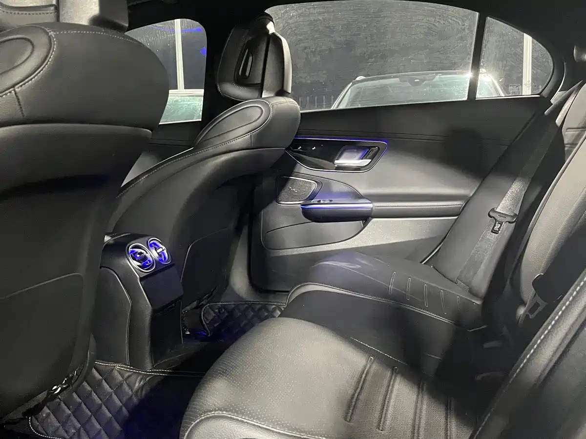 Фото 5 - Mercedes-Benz C-Class