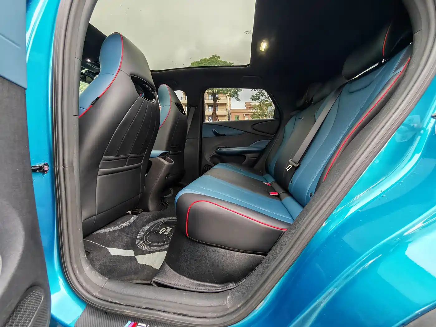 BYD Dolphin 2022 2021 Model 405km Fashion Edition
