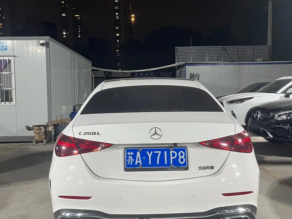 Фото 9 - Mercedes-Benz C-Class