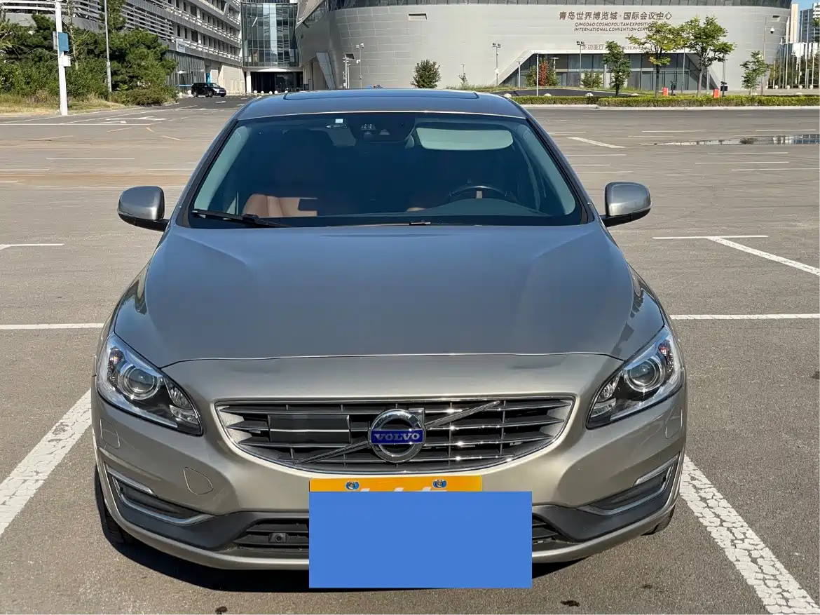Photo 1 - Volvo S60
