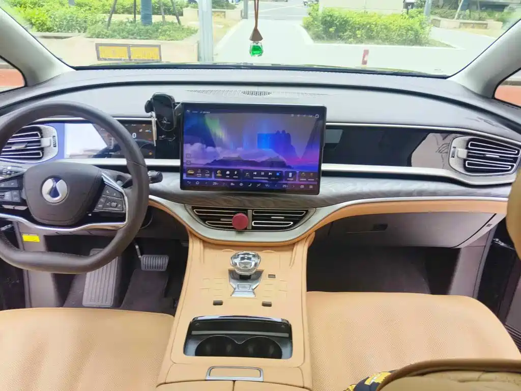 Denza D9 2026 2024 DM-i 980 AWD Premium