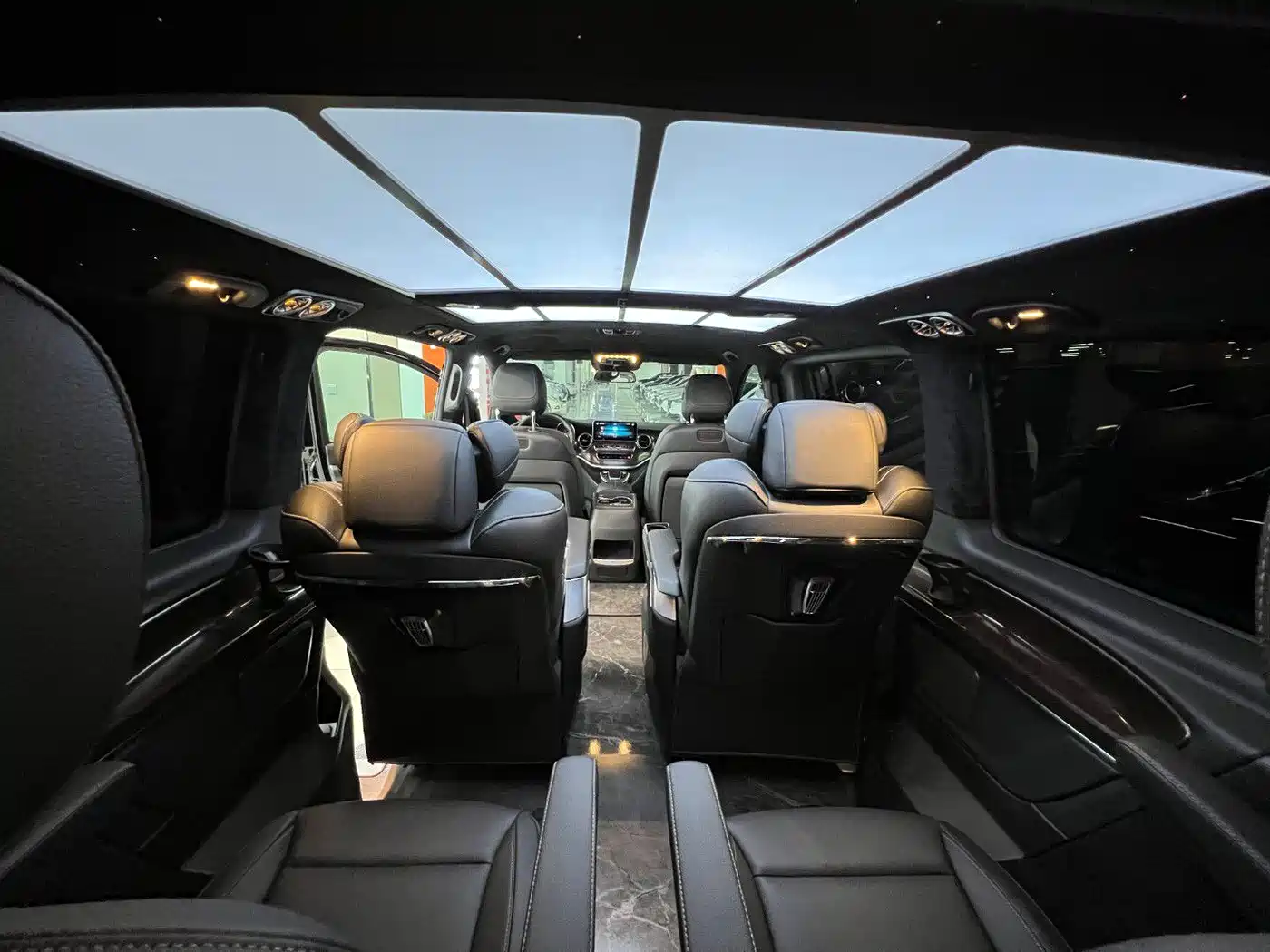 Mercedes-Benz V-Class 2022 V 260 Pilot Edition фото 15