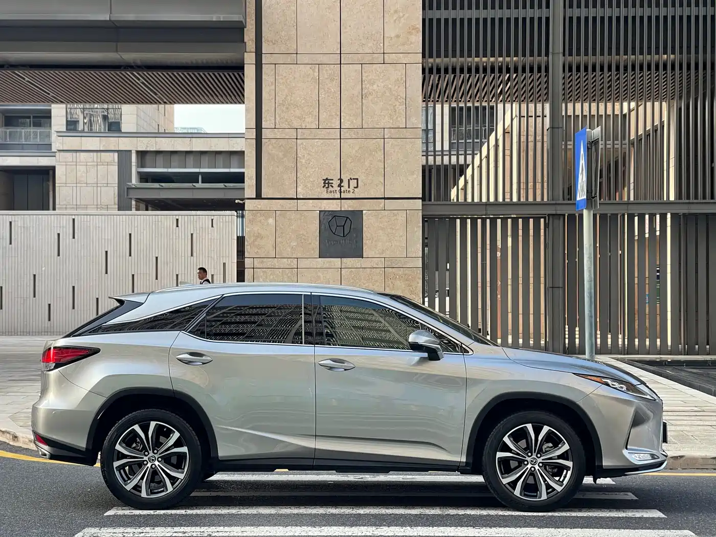 LEXUS RX
